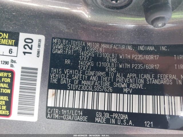 2020 TOYOTA SIENNA XLE 9