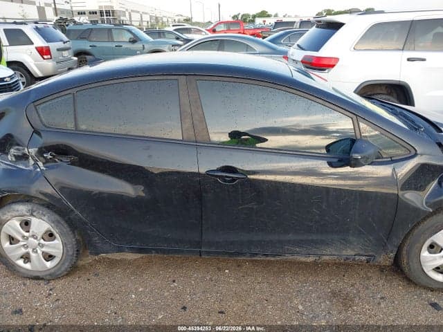 2017 KIA FORTE LX 13