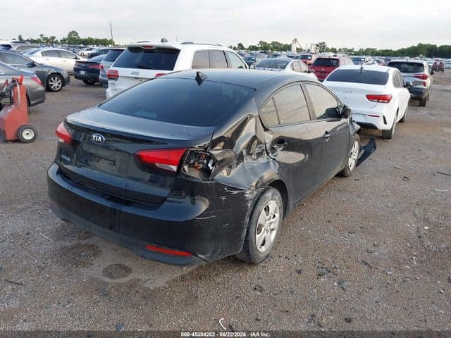 2017 KIA FORTE LX 4