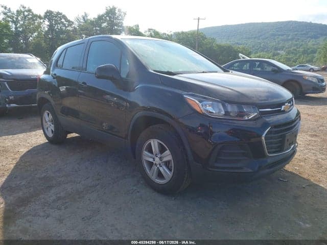2022 CHEVROLET TRAX AWD LS 1