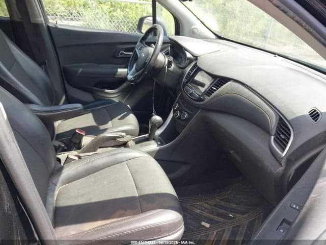 2019 CHEVROLET TRAX LT 5