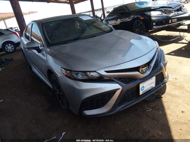 2024 TOYOTA CAMRY SE - 1