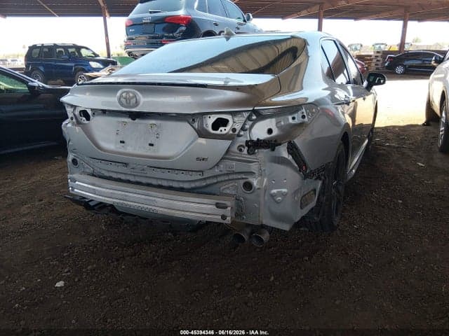 2024 TOYOTA CAMRY SE 4
