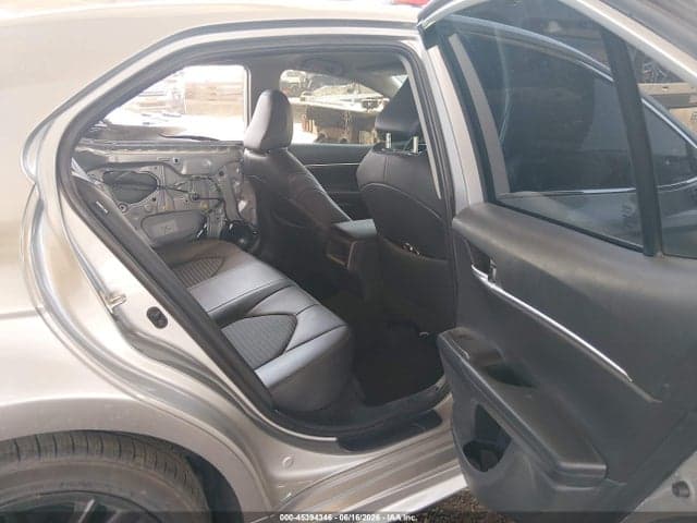 2024 TOYOTA CAMRY SE 8
