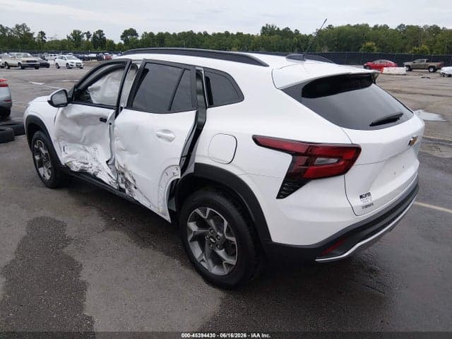 2025 CHEVROLET TRAX FWD LT 3