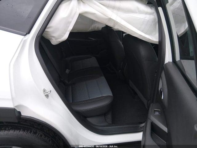 2025 CHEVROLET TRAX FWD LT 8