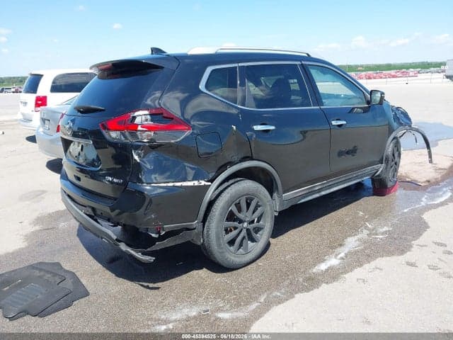 2018 NISSAN ROGUE SV 4