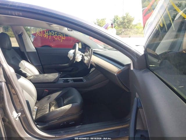 2021 TESLA MODEL 3 LONG RANGE 5