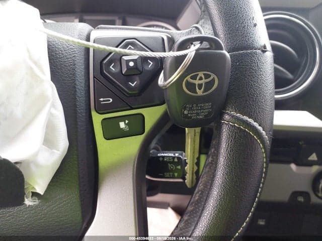 2017 TOYOTA TACOMA SR5 V6 11