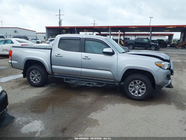 2017 TOYOTA TACOMA SR5 V6 13