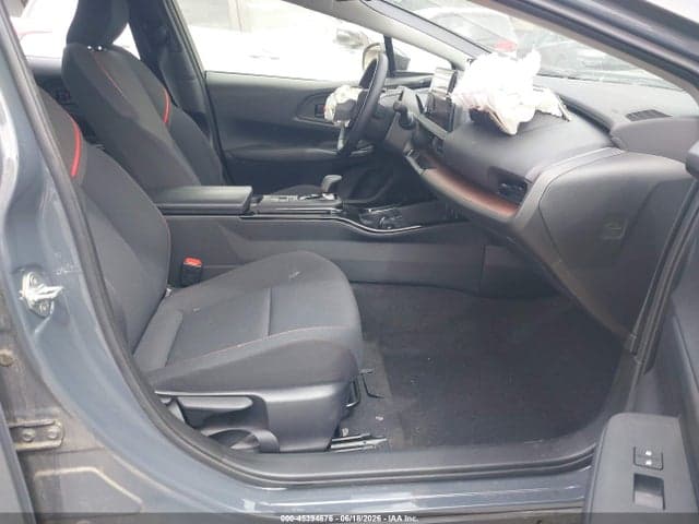 2024 TOYOTA PRIUS PRIME SE 5
