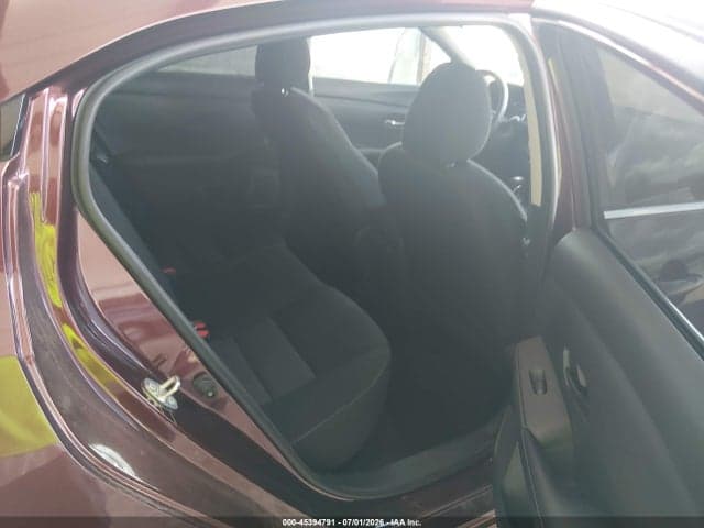 2025 NISSAN SENTRA SV 8