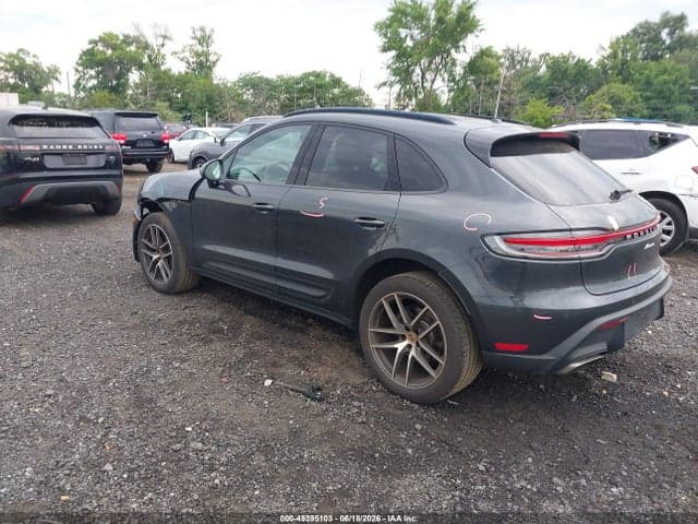 2022 PORSCHE MACAN 3