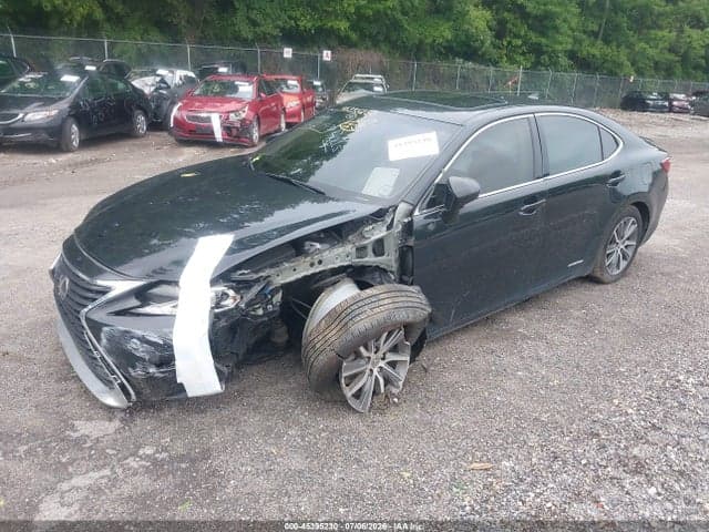 2017 LEXUS ES 300H 2