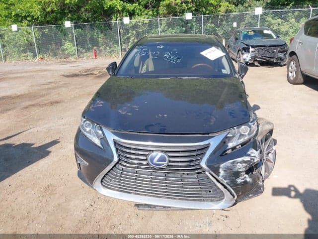 2017 LEXUS ES 300H 11