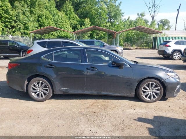 2017 LEXUS ES 300H 12