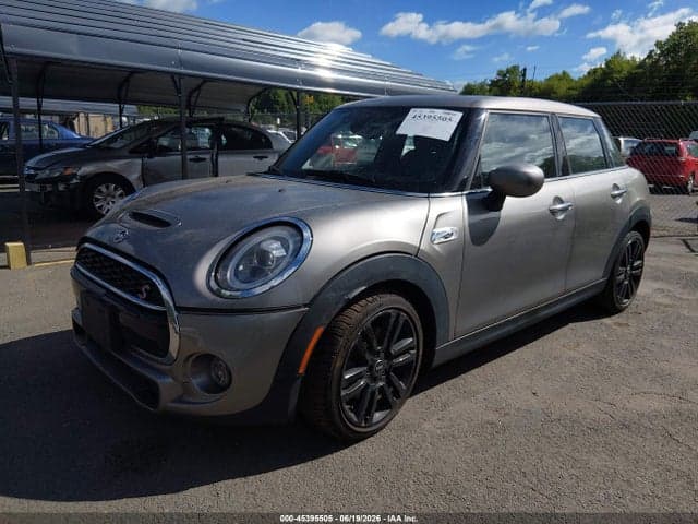 2020 MINI HARDTOP COOPER 2