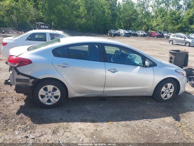 2017 KIA FORTE LX 14