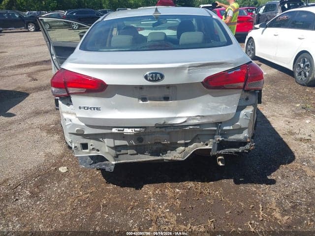 2017 KIA FORTE LX 6