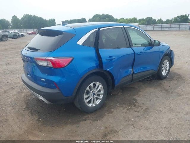 2020 FORD ESCAPE SE 4