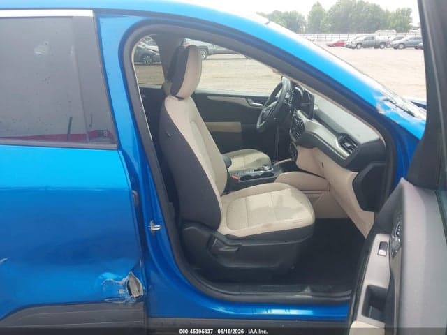 2020 FORD ESCAPE SE 5