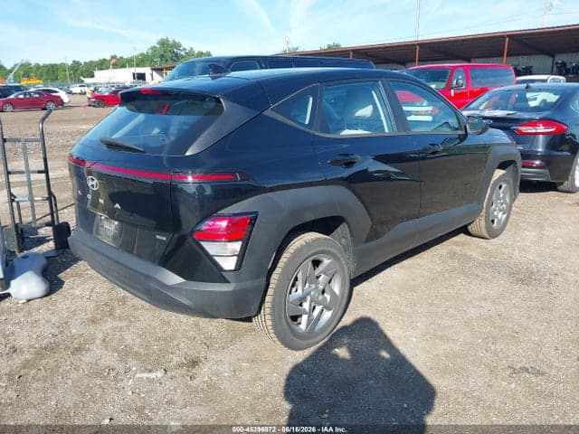2024 HYUNDAI KONA SE 4