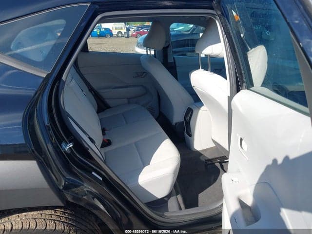 2024 HYUNDAI KONA SE 8