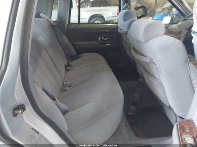 1994 LINCOLN TOWN CAR 8