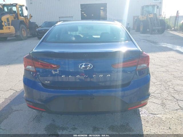 2020 HYUNDAI ELANTRA SE 20