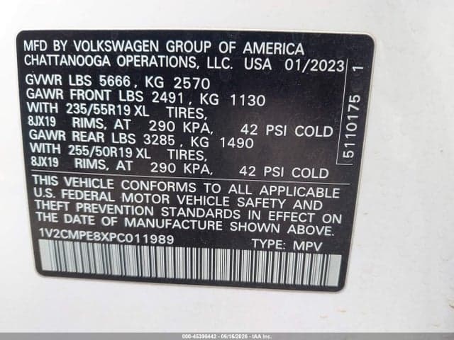2023 VOLKSWAGEN ID.4 PRO 9