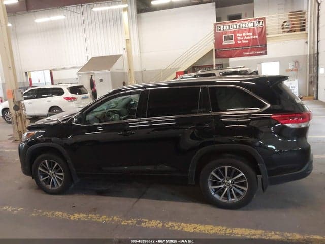 2018 TOYOTA HIGHLANDER XLE 14