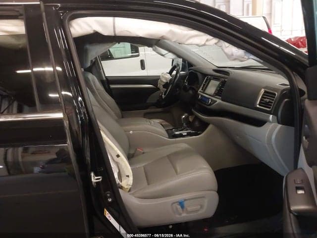 2018 TOYOTA HIGHLANDER XLE 5