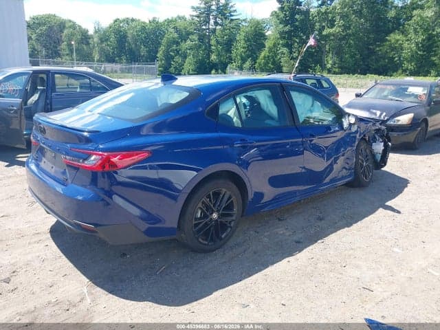 2026 TOYOTA CAMRY SE 4
