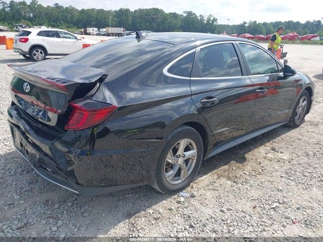 2020 HYUNDAI SONATA SE 4