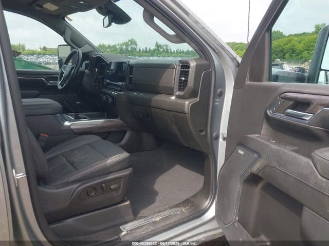 2024 CHEVROLET SILVERADO 2500HD 4WD STANDARD BED LTZ 5