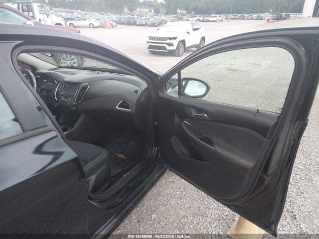 2017 CHEVROLET CRUZE LT AUTO 5