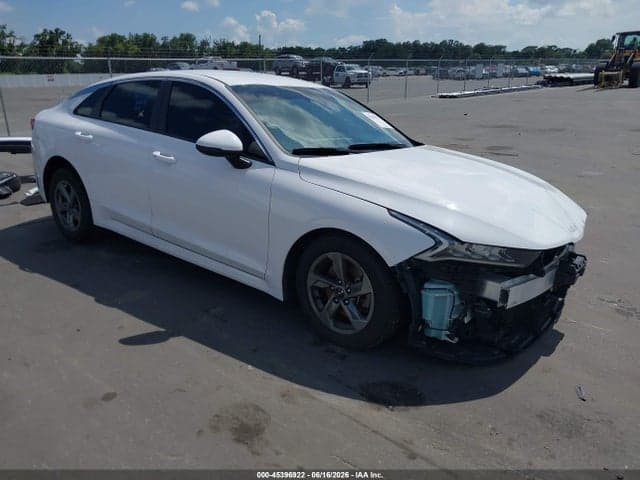 2022 KIA K5 LXS - 1