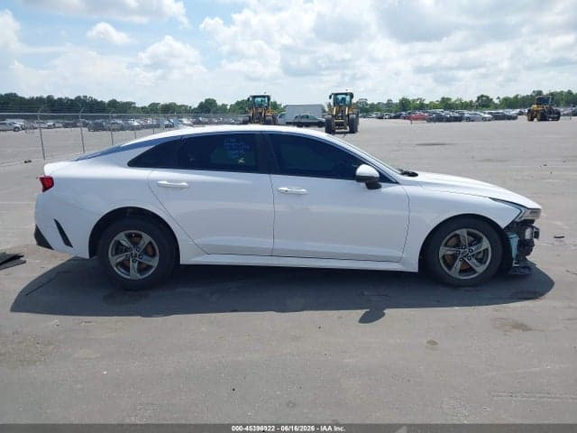 2022 KIA K5 LXS 13