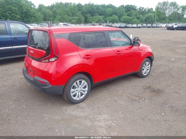 2022 KIA SOUL LX 4