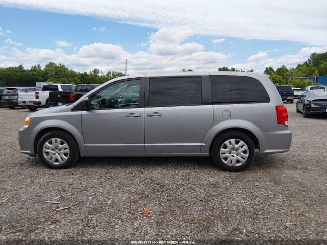 2018 DODGE GRAND CARAVAN SE 19