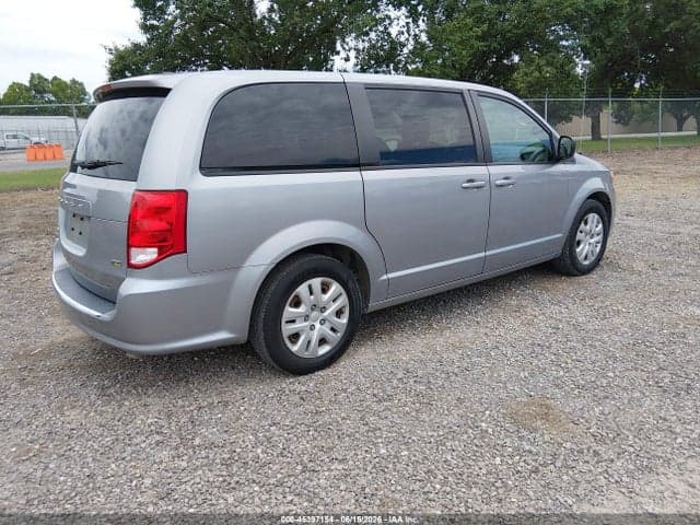 2018 DODGE GRAND CARAVAN SE 4