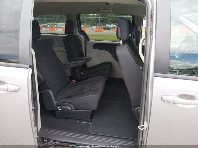 2018 DODGE GRAND CARAVAN SE 8