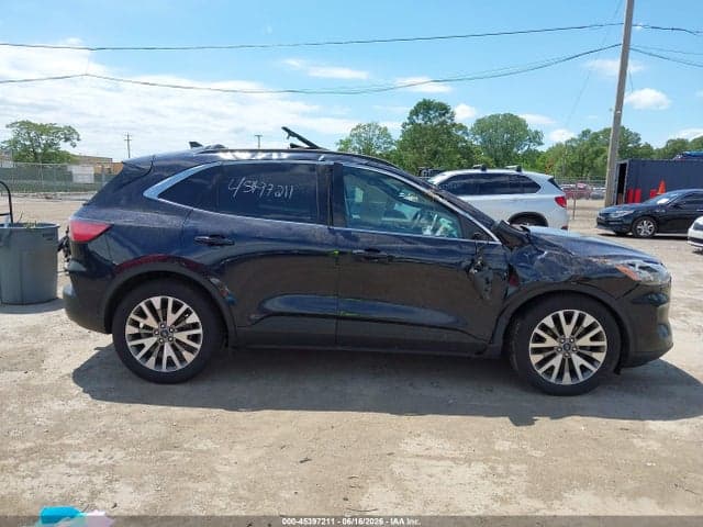 2021 FORD ESCAPE TITANIUM 14