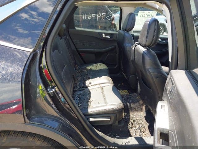 2021 FORD ESCAPE TITANIUM 8