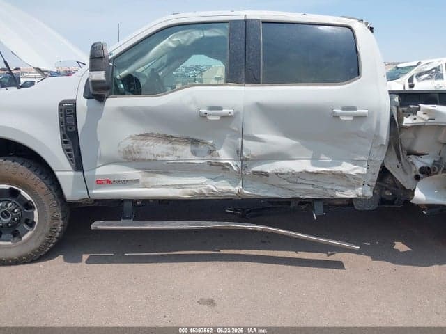 2025 FORD F-250 LARIAT 6