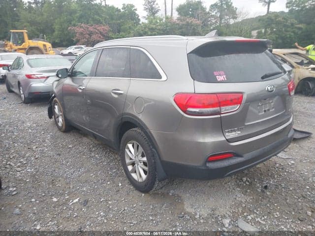 2017 KIA SORENTO 2.4L LX 3