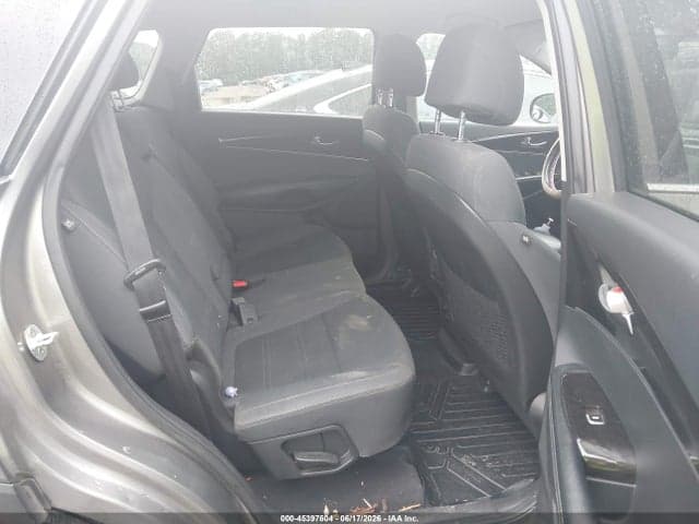 2017 KIA SORENTO 2.4L LX 8