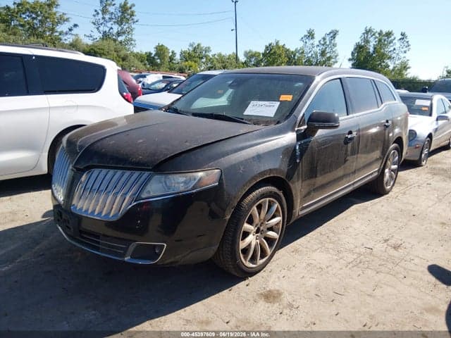2010 LINCOLN MKT 2