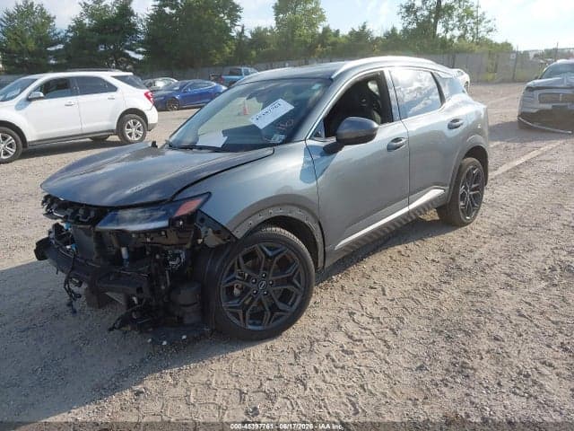2025 NISSAN KICKS SR INTELLIGENT AWD 2