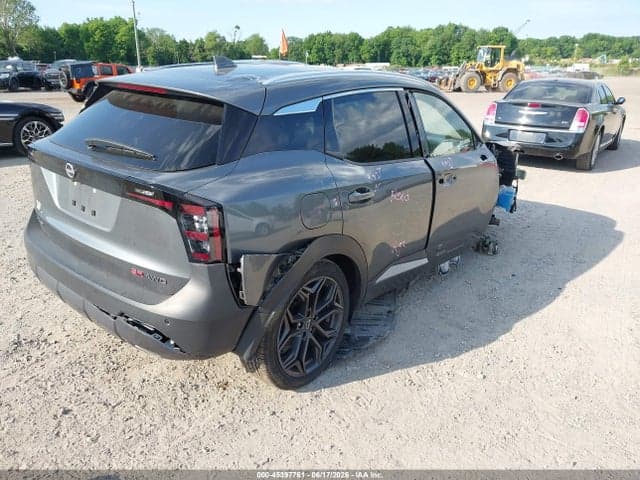 2025 NISSAN KICKS SR INTELLIGENT AWD 4